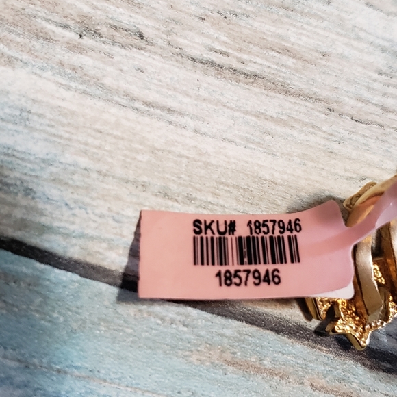 Stars Gold Ring!!!! - Picture 6 of 9